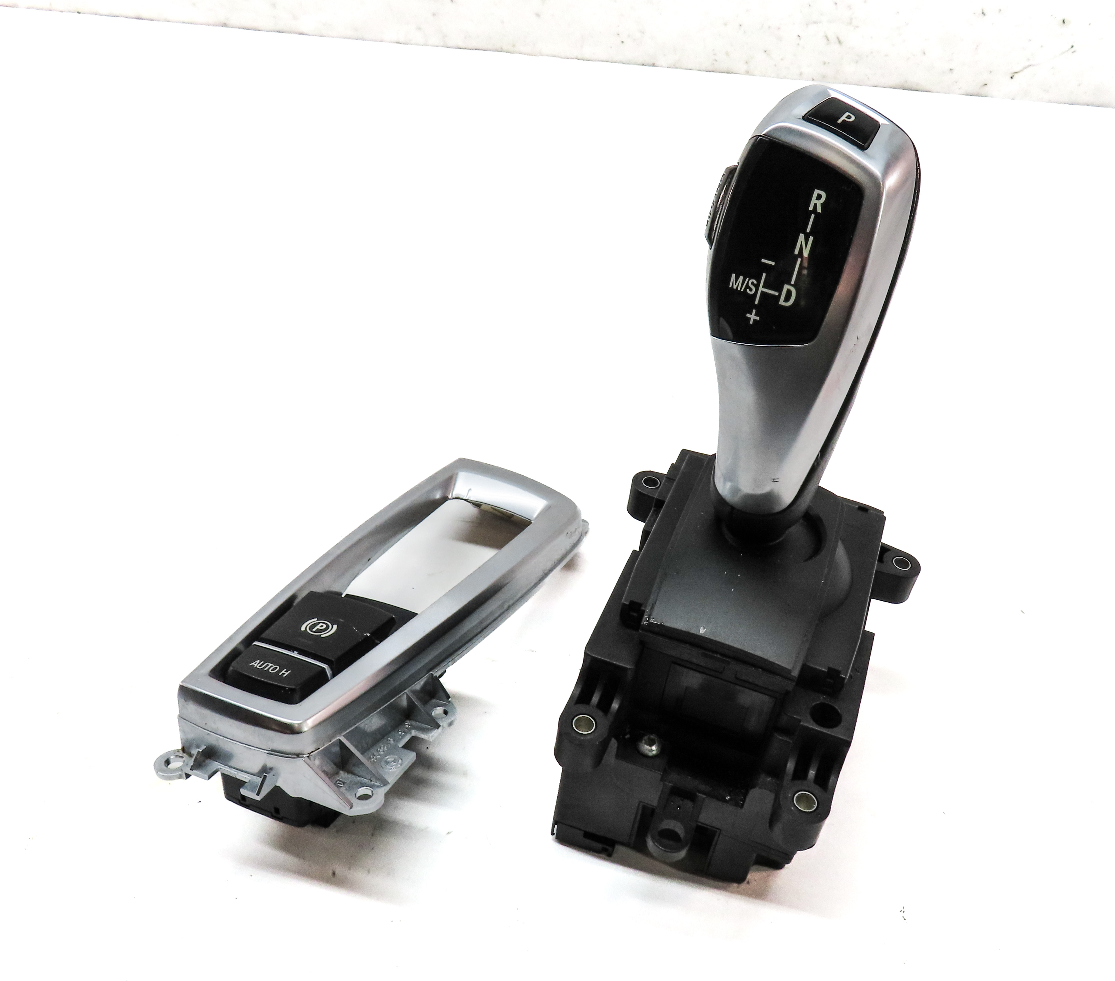 09-16 BMW 528i 535i 550i 740i 750i 760i (F01 F07 F10) TRANSMISSION GEAR SHIFTER — exact item pictured